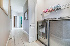 Grand Seaside Escape w/ Direct Beach Access!