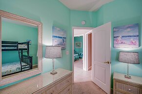 Grand Seaside Escape w/ Direct Beach Access!