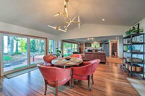 Mid-century Cabin w/ Deck & Puget Sound Vistas!