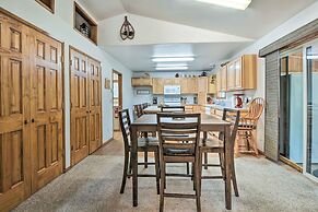 Cabin w/ Hot Tub, By Crater Lake Nat'l Park!