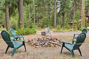 Cabin w/ Hot Tub, By Crater Lake Nat'l Park!