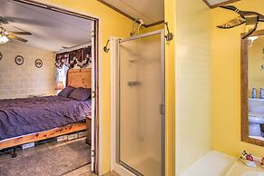 Cozy Yuma Retreat w/ Furnished Patio & Grill!