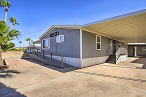 Cozy Yuma Retreat w/ Furnished Patio & Grill!