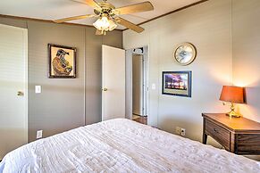 Cozy Yuma Retreat w/ Furnished Patio & Grill!