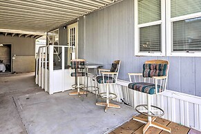 Cozy Yuma Retreat w/ Furnished Patio & Grill!
