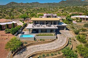 Fountain Hills Escape w/ Panoramic Mtn Views!