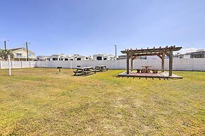 Atlantic Beach Studio w/ Community Pool!