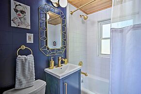 Stylish Dog-friendly Bungalow: Steps to Elk Lake