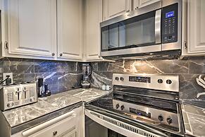 Stunning Oceanside Condo: Walk to the Beach!