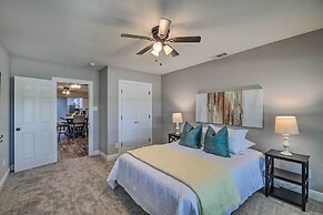 Spacious Houston Family Home With Game Room!