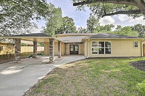 Spacious Houston Family Home With Game Room!