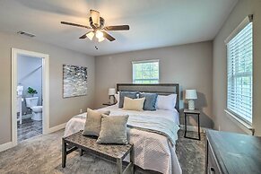 Spacious Houston Family Home With Game Room!