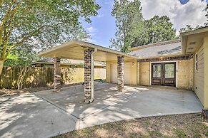 Spacious Houston Family Home With Game Room!