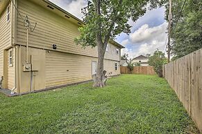 Spacious Houston Family Home With Game Room!