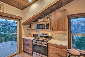 Cle Elum Lake Bunkhouse w/ Shared Hot Tub & Views!