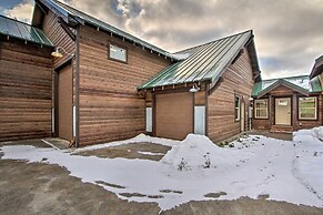 Homey Cle Elum Lake Apt w/ Shared Hot Tub & Views!