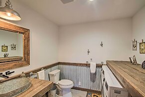 Homey Cle Elum Lake Apt w/ Shared Hot Tub & Views!