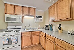 Rockport Bayfront Studio w/ Patio: 'casa Familia'