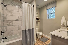 Lavish National Forest Retreat w/ Hot Tub + Views!