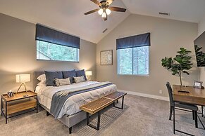 Lavish National Forest Retreat w/ Hot Tub + Views!