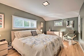 Rochester House w/ Fire Pit, Grill & Patio!