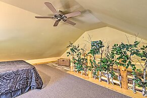 'honey House Cabin' - A Quiet Countryside Retreat!