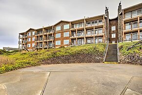 Lincoln City Oceanfront Condo, Near Lincoln Beach!
