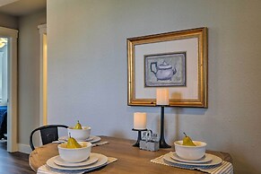 Cozy Home Blocks to Georgetown Square & SU!