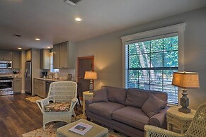 Cozy Home Blocks to Georgetown Square & SU!