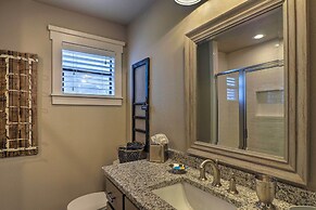 Cozy Home Blocks to Georgetown Square & SU!