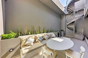 Upscale Cabo Home w/ Jacuzzi, Above Puerto Paraiso
