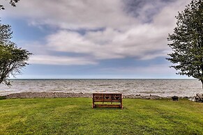 Lyndonville Home w/ Fire Pit, Screened Patio & A/C