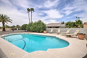 1 Mi to Golf Courses: Sun City West Home w/ Grill