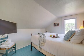 Near Golf Courses: Family Home in Bellaire