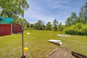 Near Golf Courses: Family Home in Bellaire