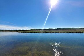 Near Golf Courses: Family Home in Bellaire