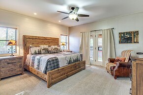 Beautiful Cabin w/ Deck Near Woodland Lake Park!