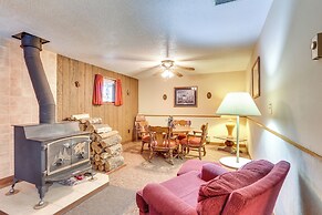 Cozy Black Hills Nature Retreat w/ Private Deck!