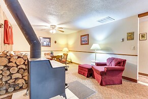 Cozy Black Hills Nature Retreat w/ Private Deck!