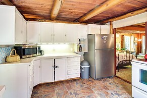 Rustic Bandon Log Cabin on 5 Acres of Woodlands!