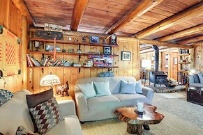 Rustic Bandon Log Cabin on 5 Acres of Woodlands!