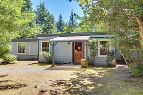 Rustic Bandon Log Cabin on 5 Acres of Woodlands!