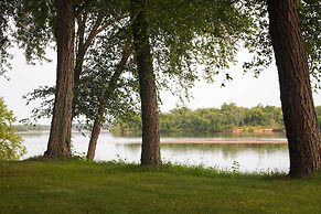 Eagles Nest - Baraboo Cabin on Wisconsin River!