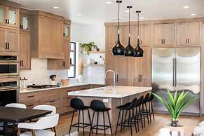 The Beach Front Max 14 Bedroom Home