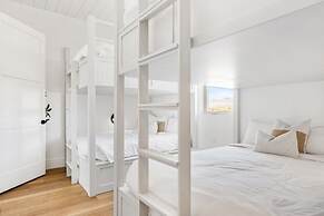 The Beach Front Max 14 Bedroom Home