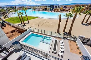 The Beach Front Max 14 Bedroom Home