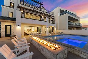 The Beach Front Max 14 Bedroom Home