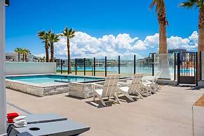 The Beach Front Max 14 Bedroom Home