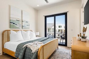 The Beach Front Max 14 Bedroom Home