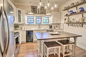 Country-chic Cotter Home w/ Outdoor Living Space!